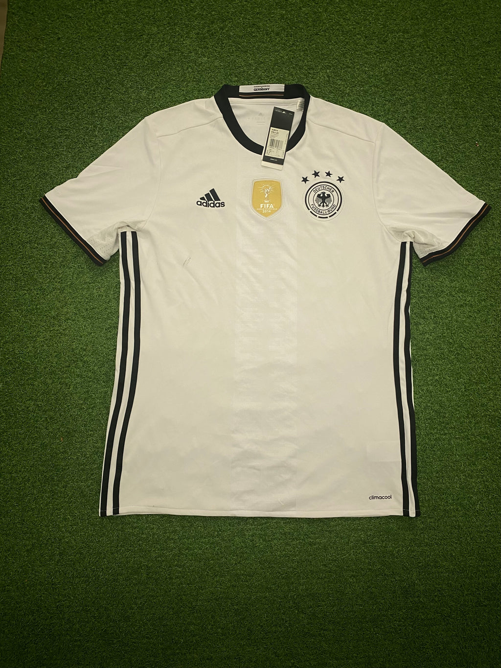 adidas DFB Deutschland Trikot Herren Home EM 2016 L - kleiner Fleck vorne