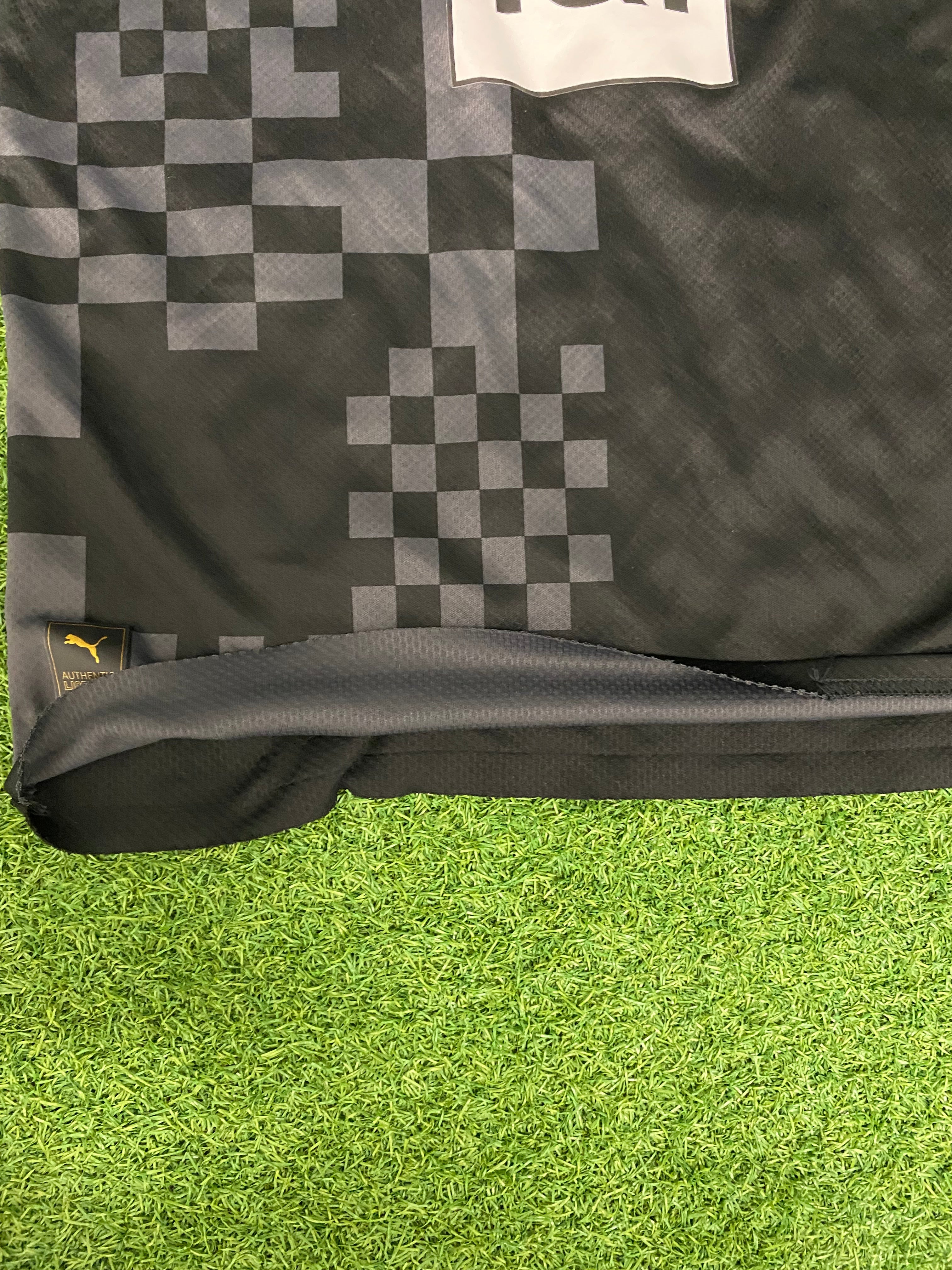 puma BVB BORUSSIA DORTMUND Trikot Away Kinder 22/23 152 - ADEYEMI 27 - aufgegangene Naht am Saum