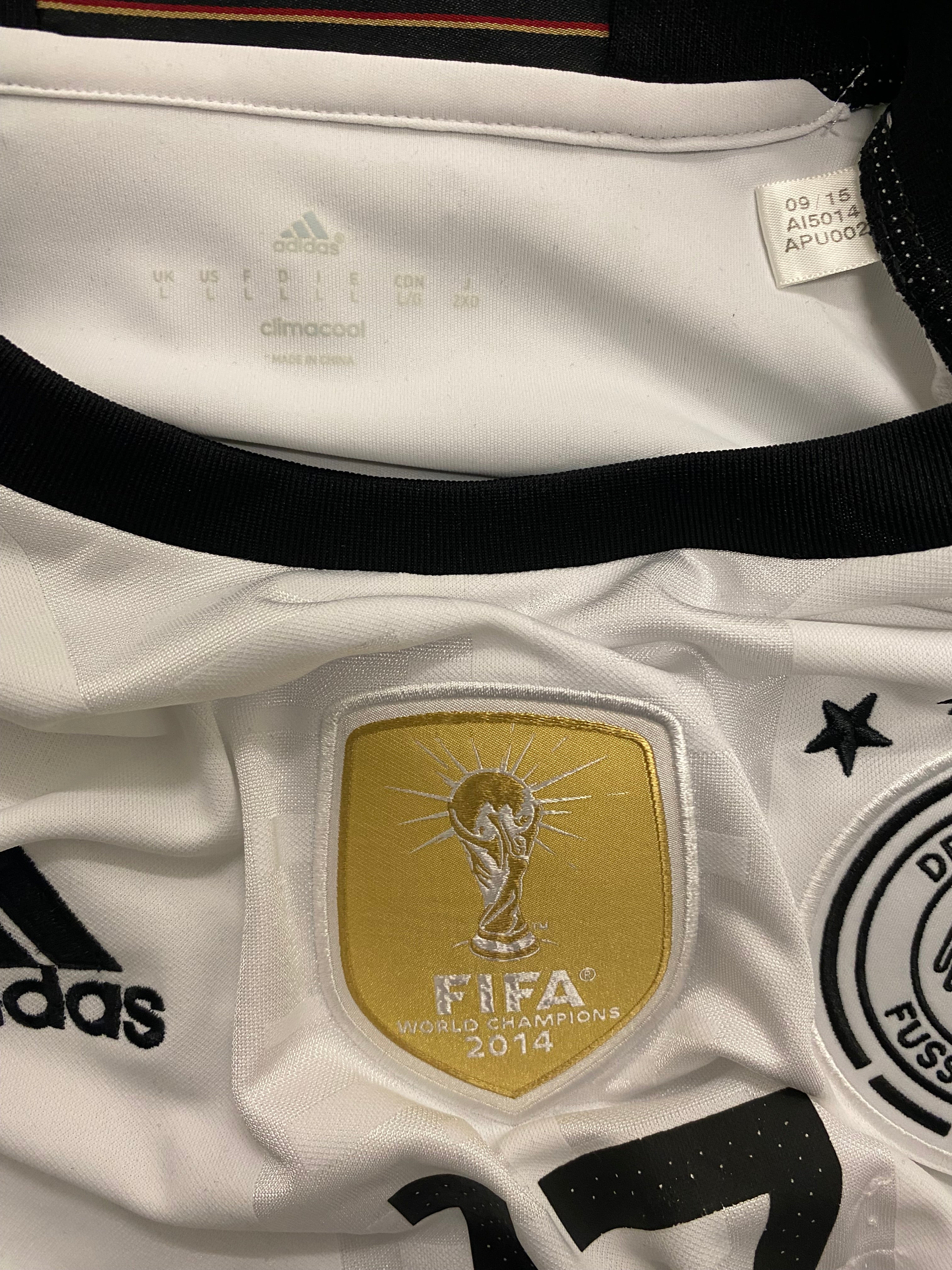 adidas DFB Deutschland Trikot EM 2016 L - BOATENG 17 - Nähte lösen sich neben der Nummer vorne