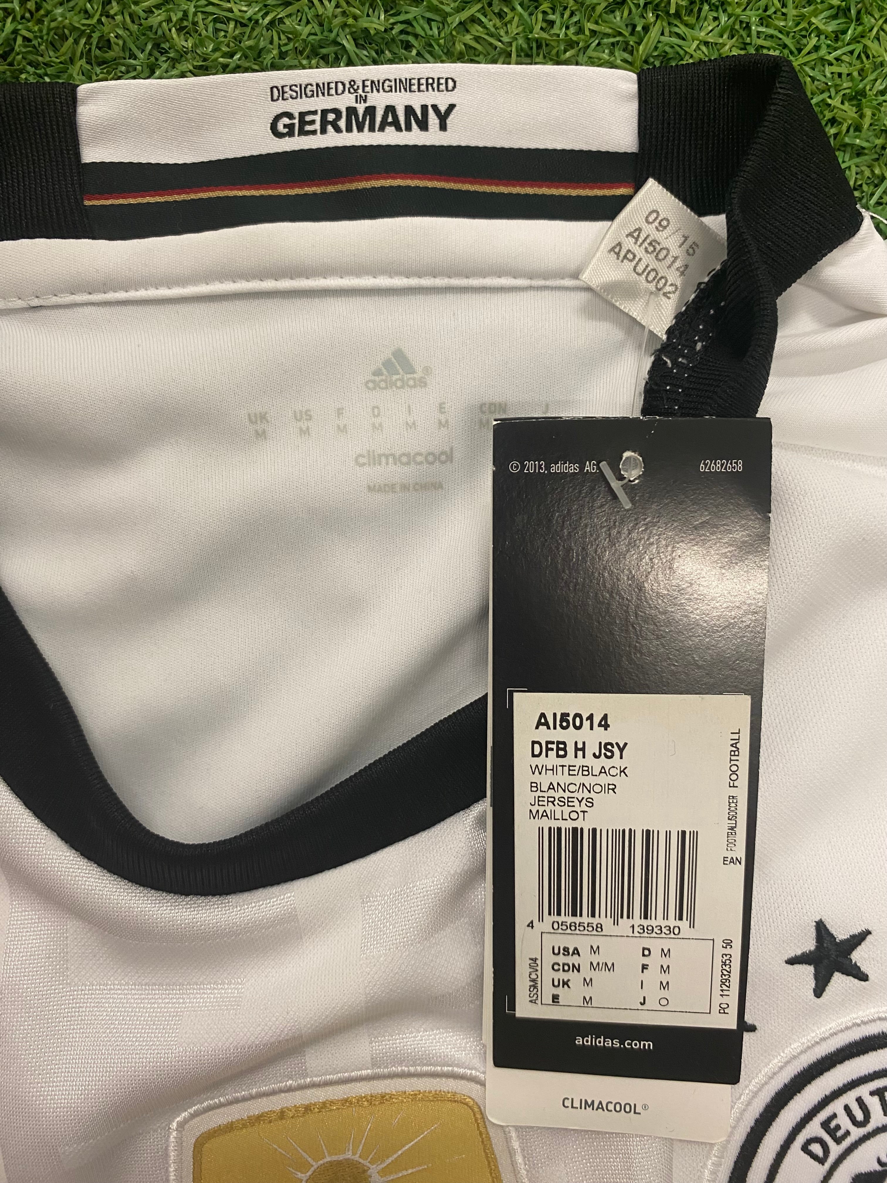 adidas DFB Deutschland Trikot Home EM 2016 M - Naht in der Mitte leicht gezogen